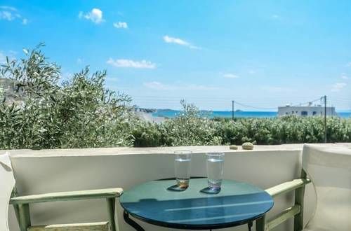 Vrettos Beachfront Plaka (Naxos)