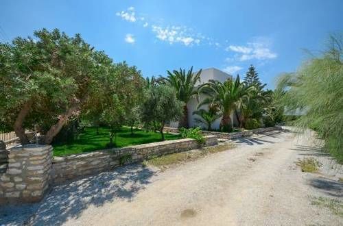 Vrettos Beachfront Apartment Plaka (Naxos)