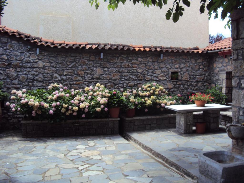 Karahalios Polydrossos