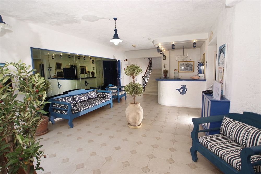 Hotel Atheras