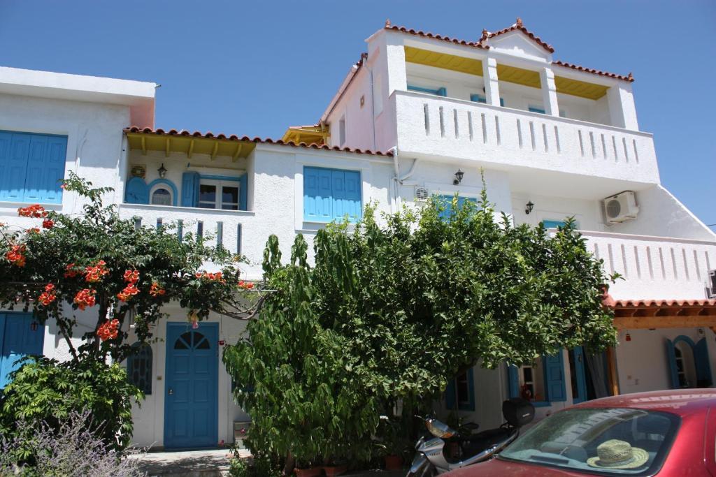 Pelagia Marathokampos