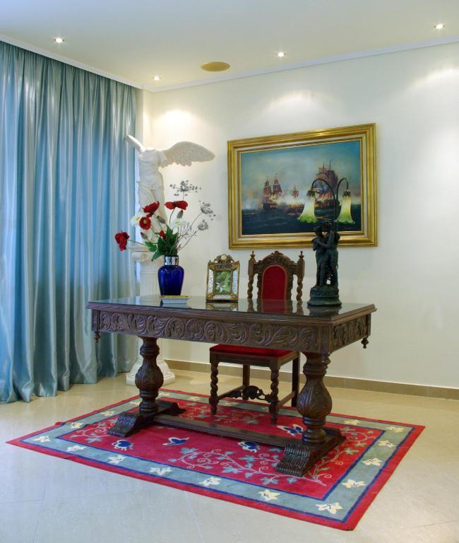 Hotel Chronis 2*