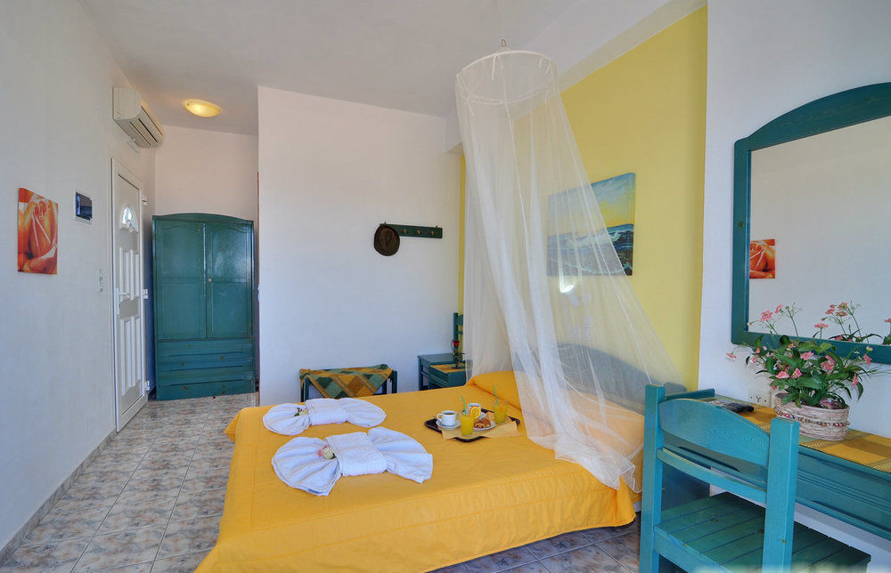 Agnanti Milos To Let Hotel Adamantas (Milos)
