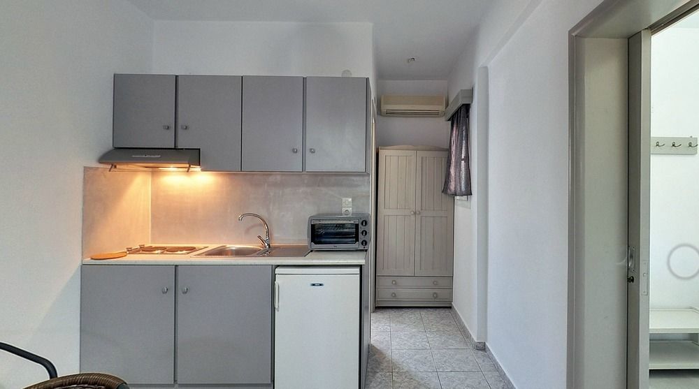 Agnanti Milos To Let Hotel 3*
