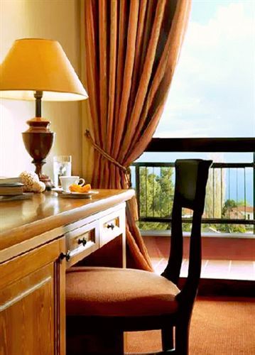 Xenia Palace 4*