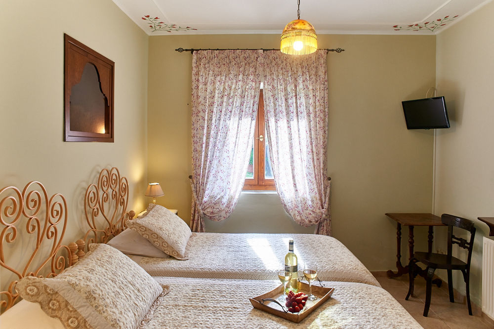 Guest house Triantafillies