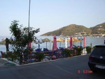 Tsakonia Hotel *