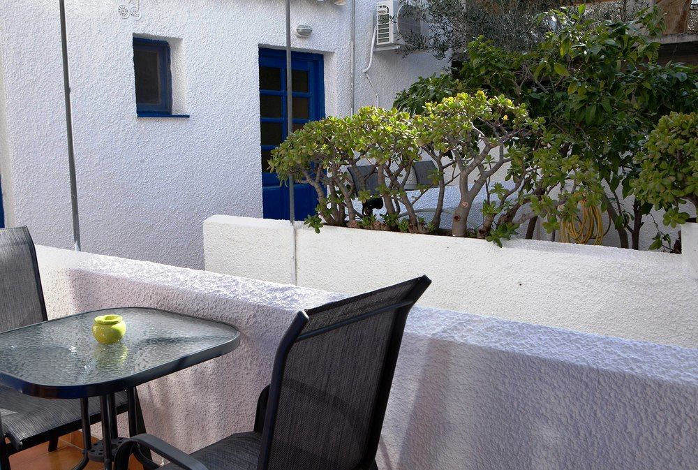 Suites Aparthotel Perdika (Aegina)