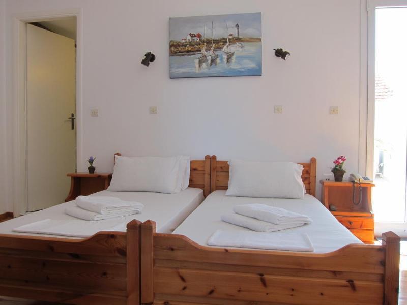 Seafront Aparthotel 3*
