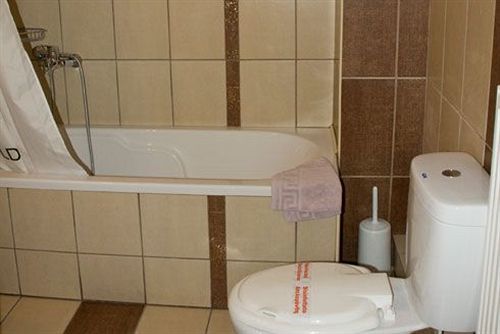 Alexiou Hotel 3*