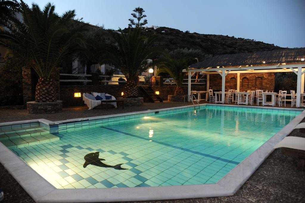Irini Platis Gialos (Sifnos)