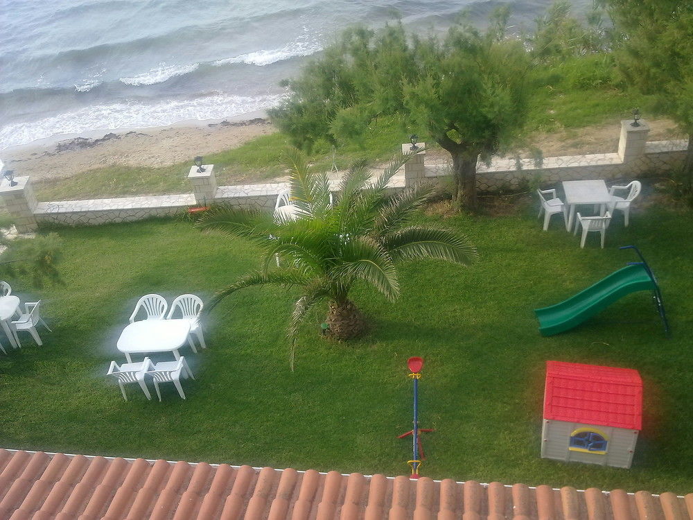 Psarou Apartment