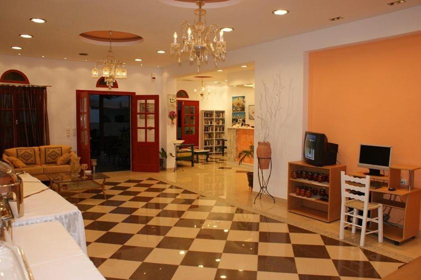 Annita's Village Aparthotel 3*