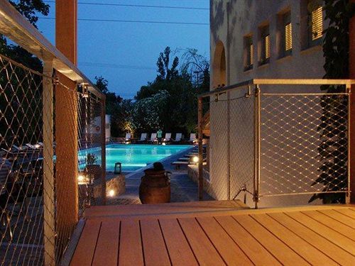 Astoria Hotel 2*