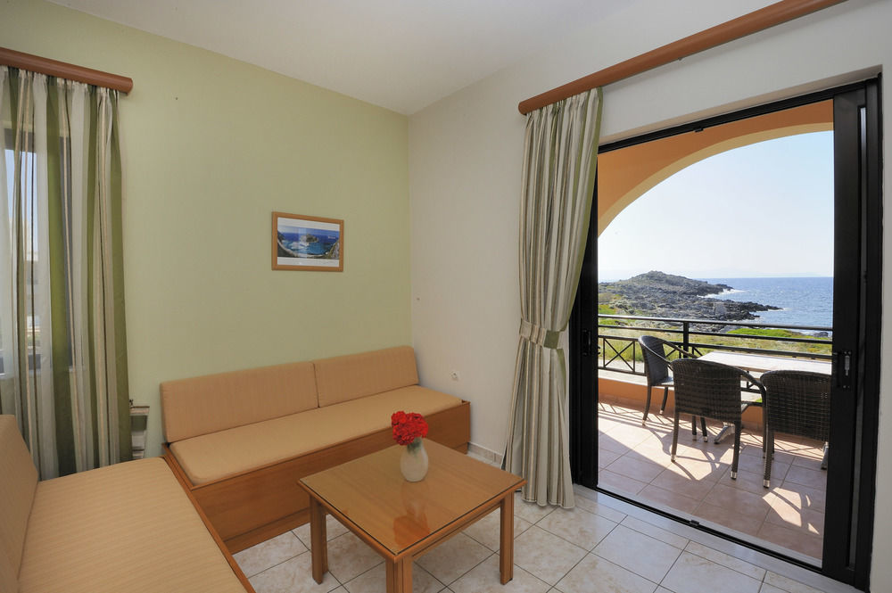 Nanakis Aparthotel Stavros (Crete)