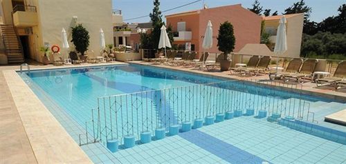 Aparthotel Veronica Kato Daratso
