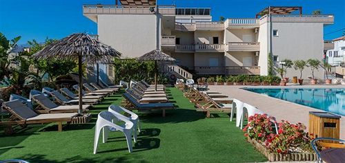 Inea & Aparthotel Agioi Apostoli (Crete)