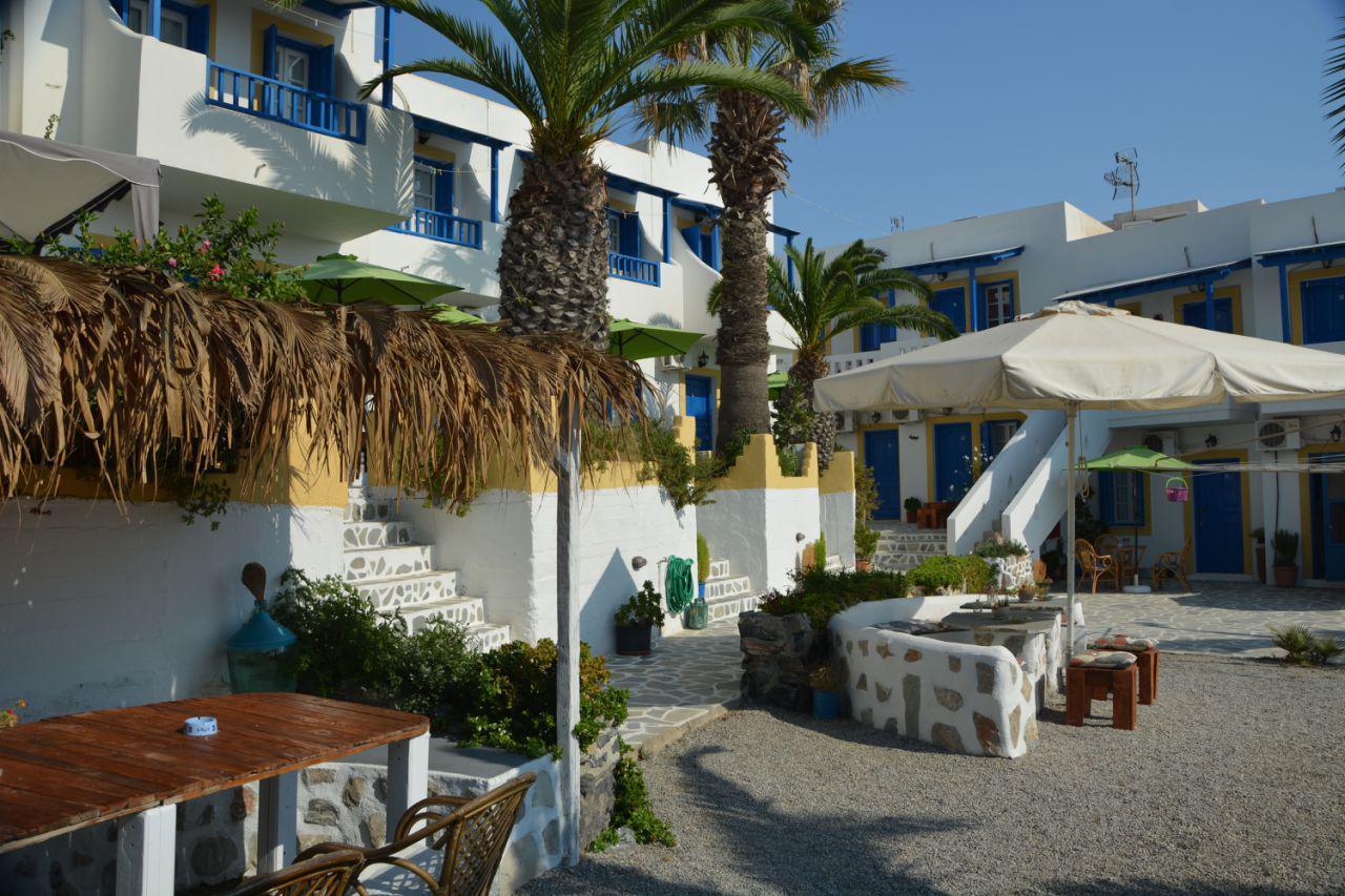 Poseidon Aparthotel 2*