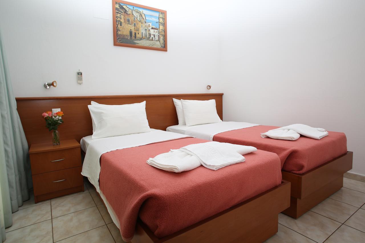 Kiriakos Aparthotel 3*