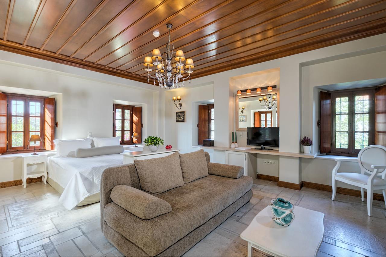 Mare Monte Luxury Spetses Town