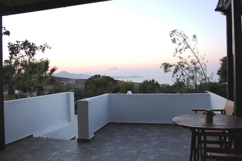 Galini Agia Irini (Milos)