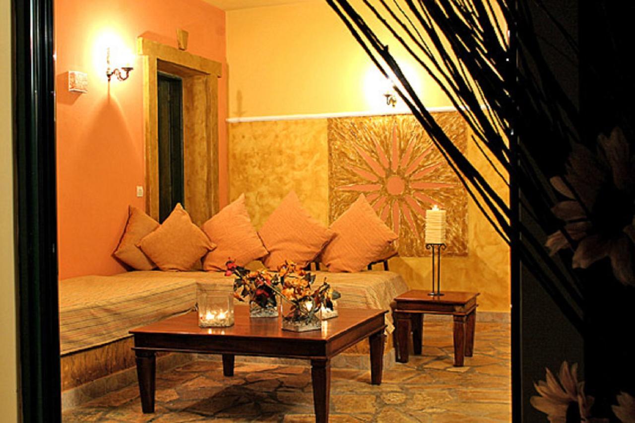 Villa Athenea Villas, Private Pools & Gardens *