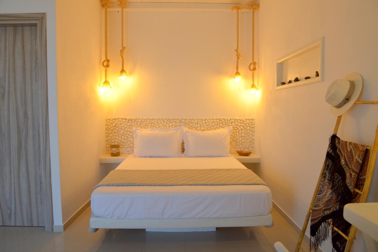 Hawk Stone Apartment Adamantas (Milos)