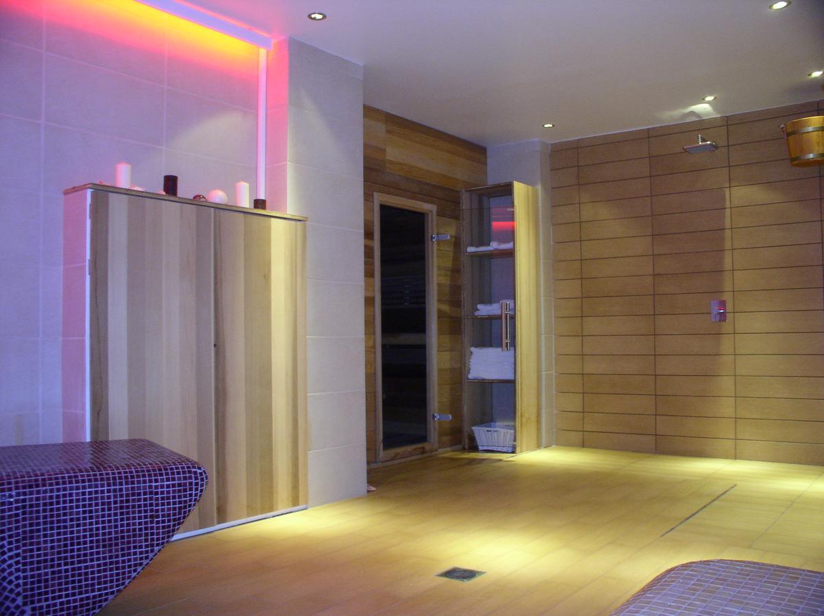 Astra Village And Aparthotel 4*