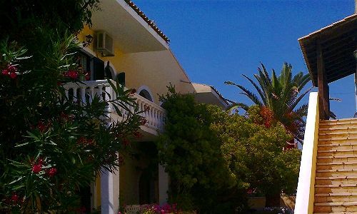 Front Salvanos Aparthotel 2*