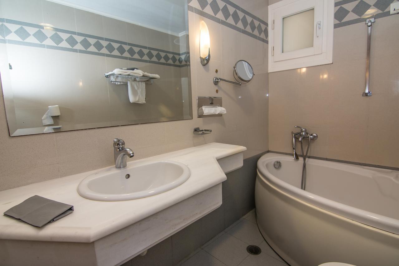 Hermes Hotel 3*