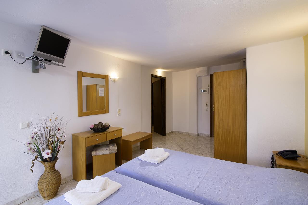 Maria Aparthotel