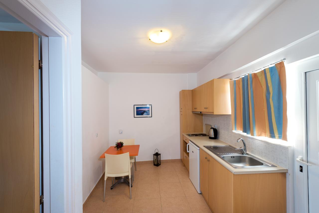 Corafili Apartment *