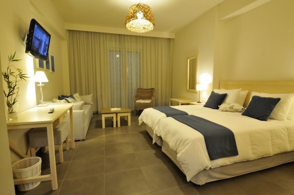 Aparthotel Artina 2*