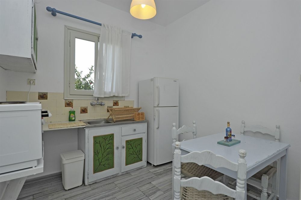 Arokaria Beach Studios 3* Parikia (Paros)
