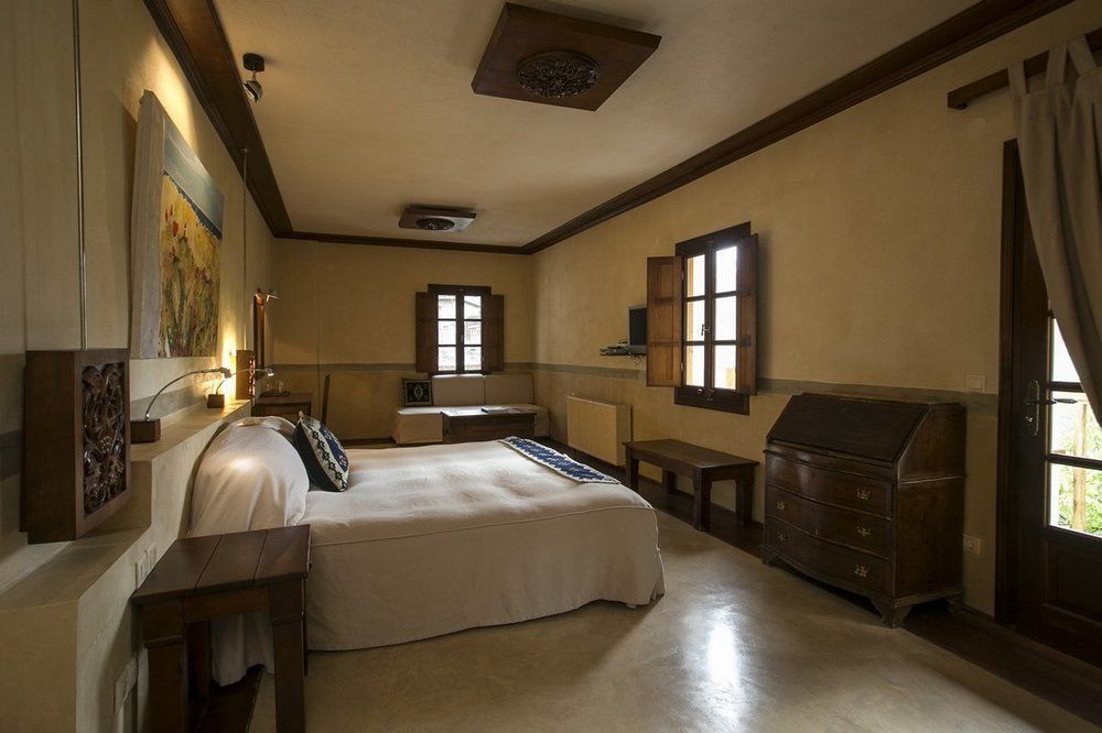 Hotel Katogi Averoff & Winery 4*