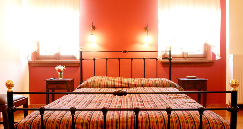 Hotel Giagia Evgenia 3*