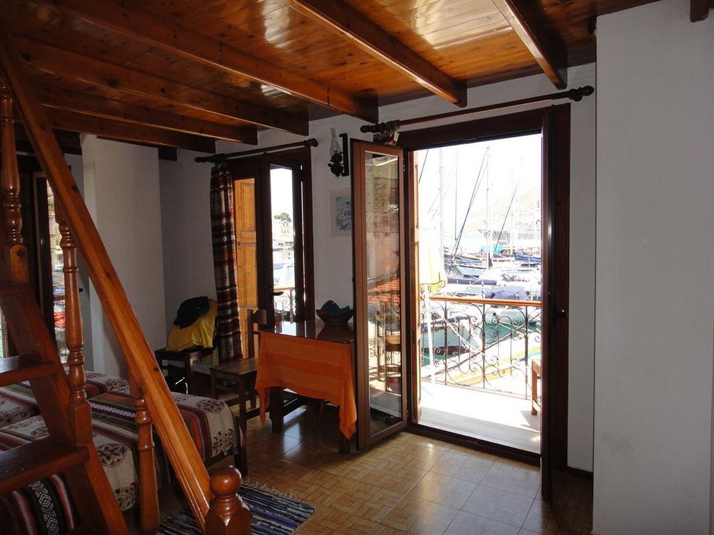 Aparthotel Captain's Symi