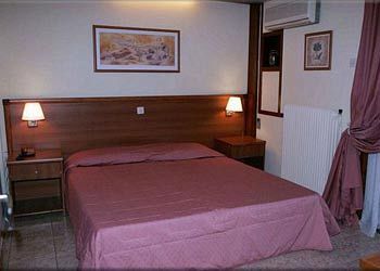 Aparthotel Zina 3*