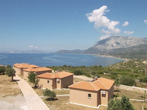 Mandilada Village Hotel Marathokampos