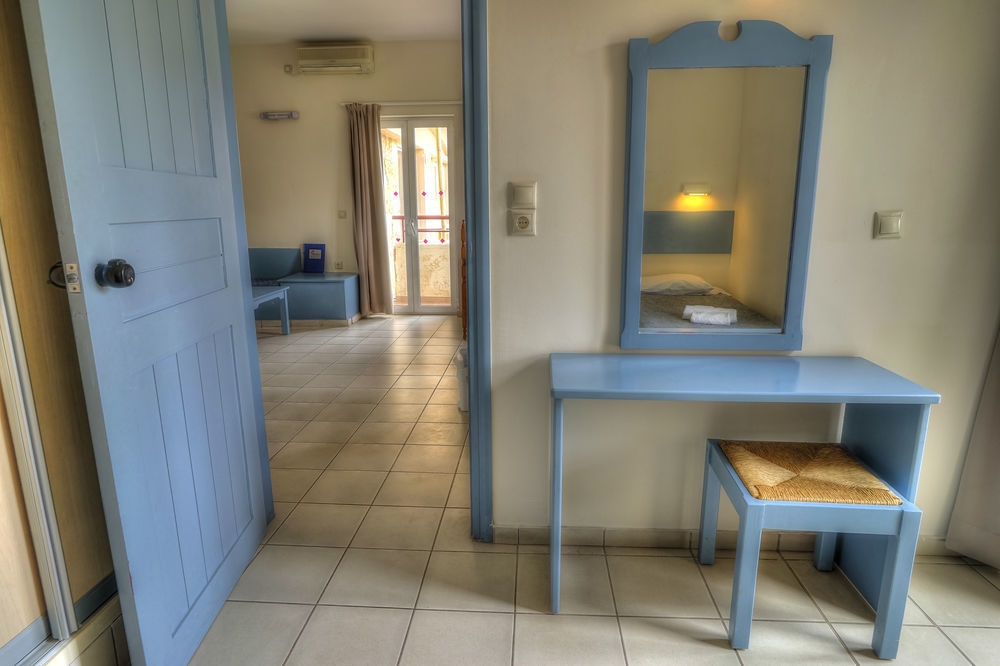 Seafront Aparthotel Rethymno (Crete)