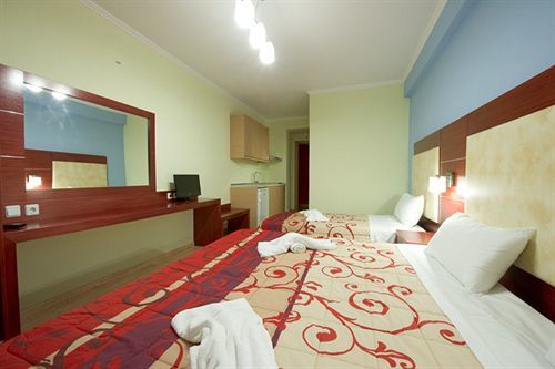 Agnanti Hotel 3*