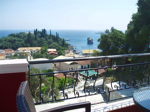Agnanti Hotel 3*