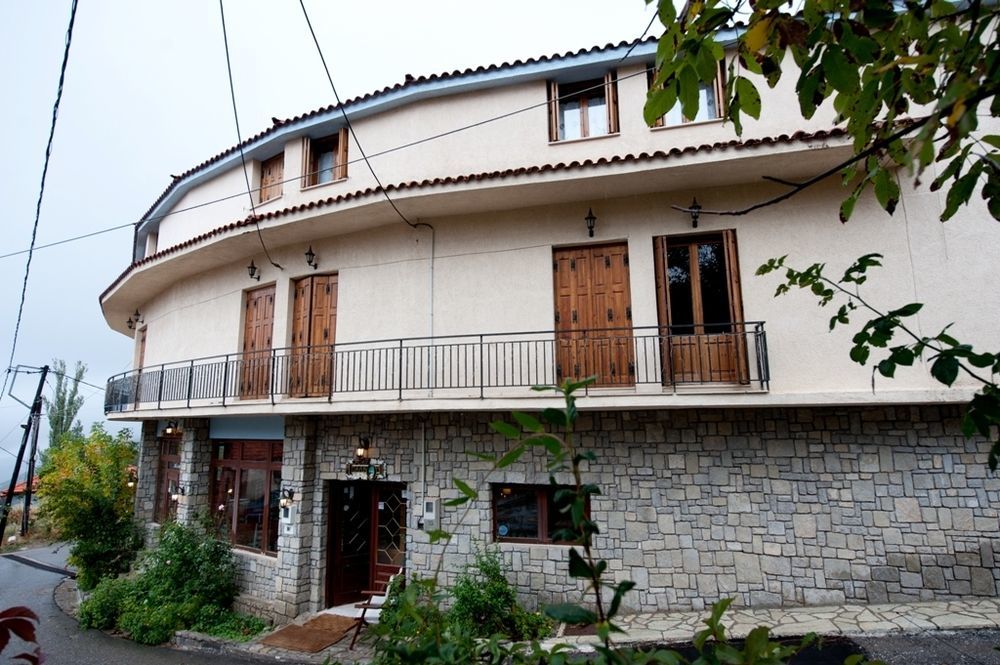 Hotel To Balkoni Tis Agorianis