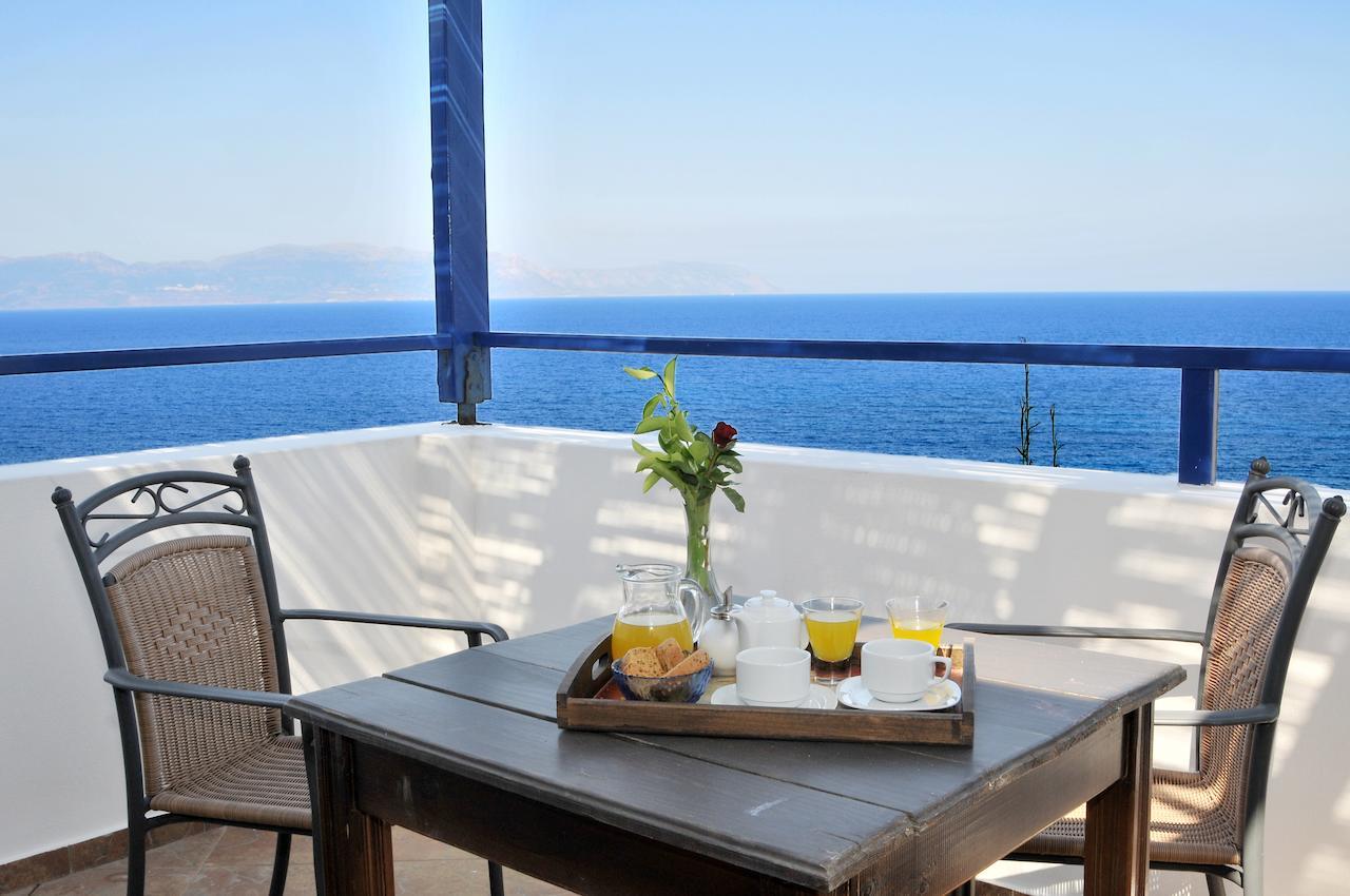 Aparthotel Akrotiri 2*