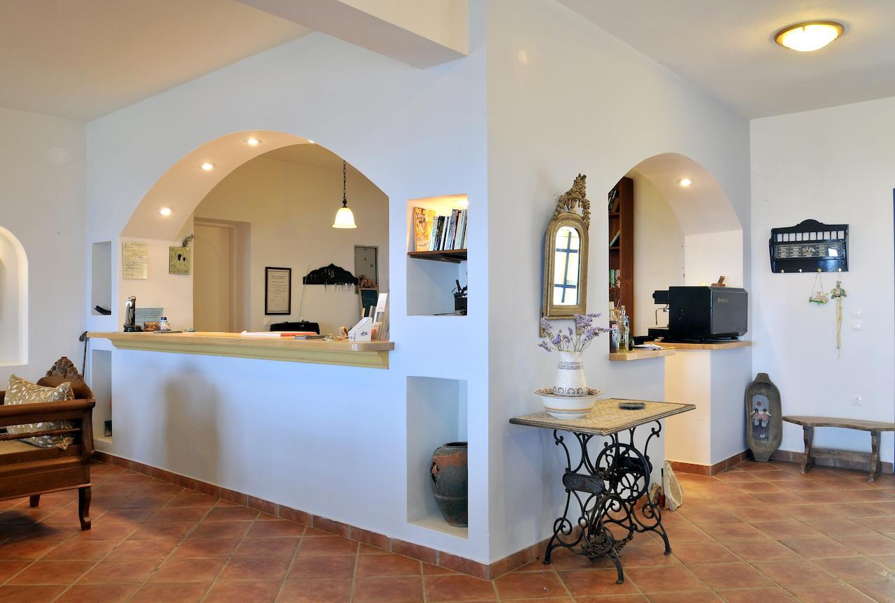 Akrotiri Aparthotel Platia Ammos