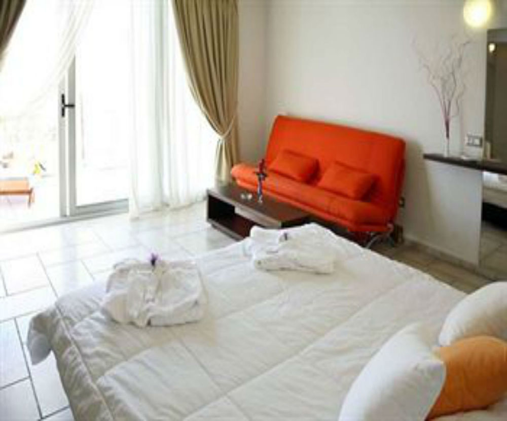 Hotel Antinea & 4*