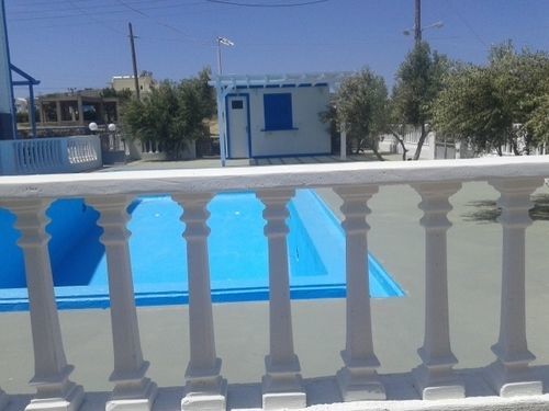 Kapetanios * Perivolos (Santorini)