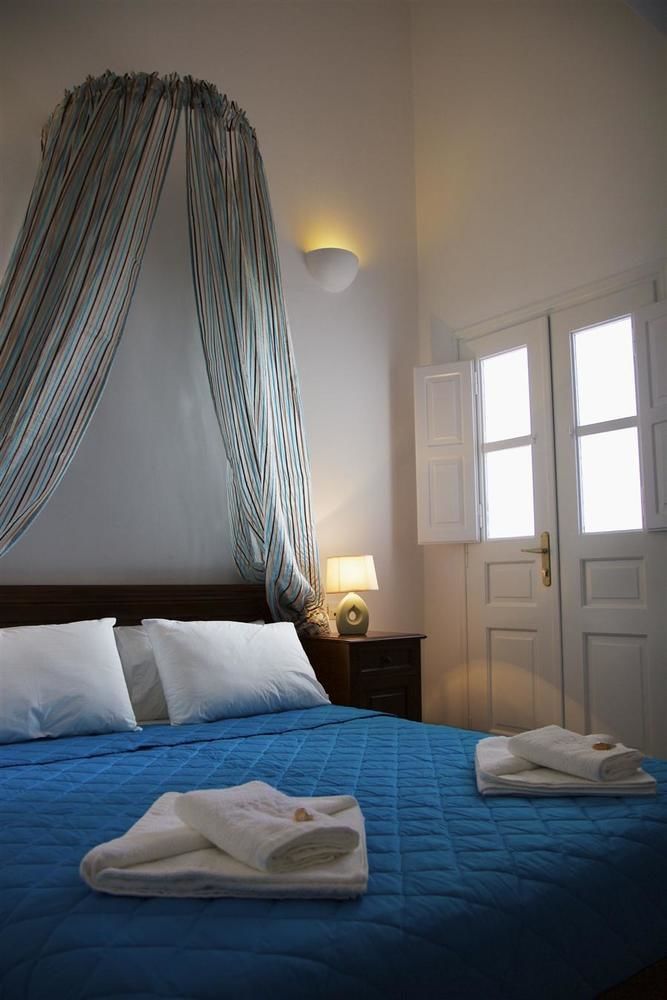 Aparthotel Cultural House Pyrgos Kallistis