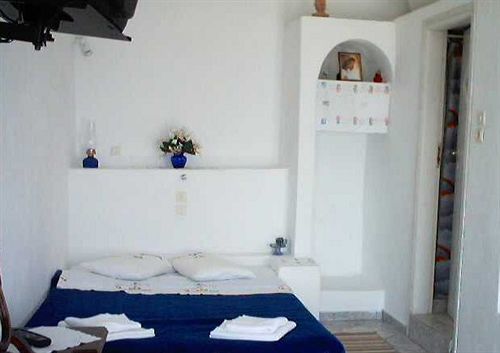 Annio Flats Imerovigli (Santorini)