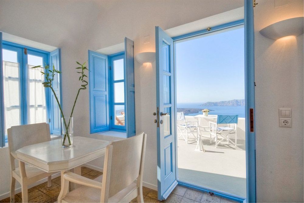 Pantelia Aparthotel
